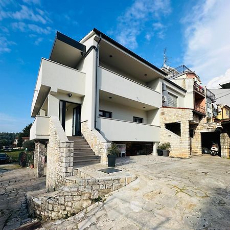 Apartman Zagi Rovinj Exterior photo
